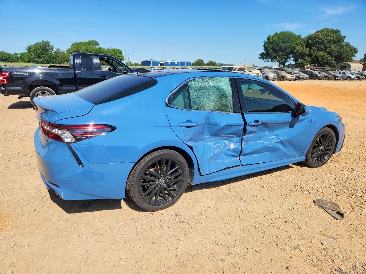 2024 Toyota Camry Xse V6 - Image 3