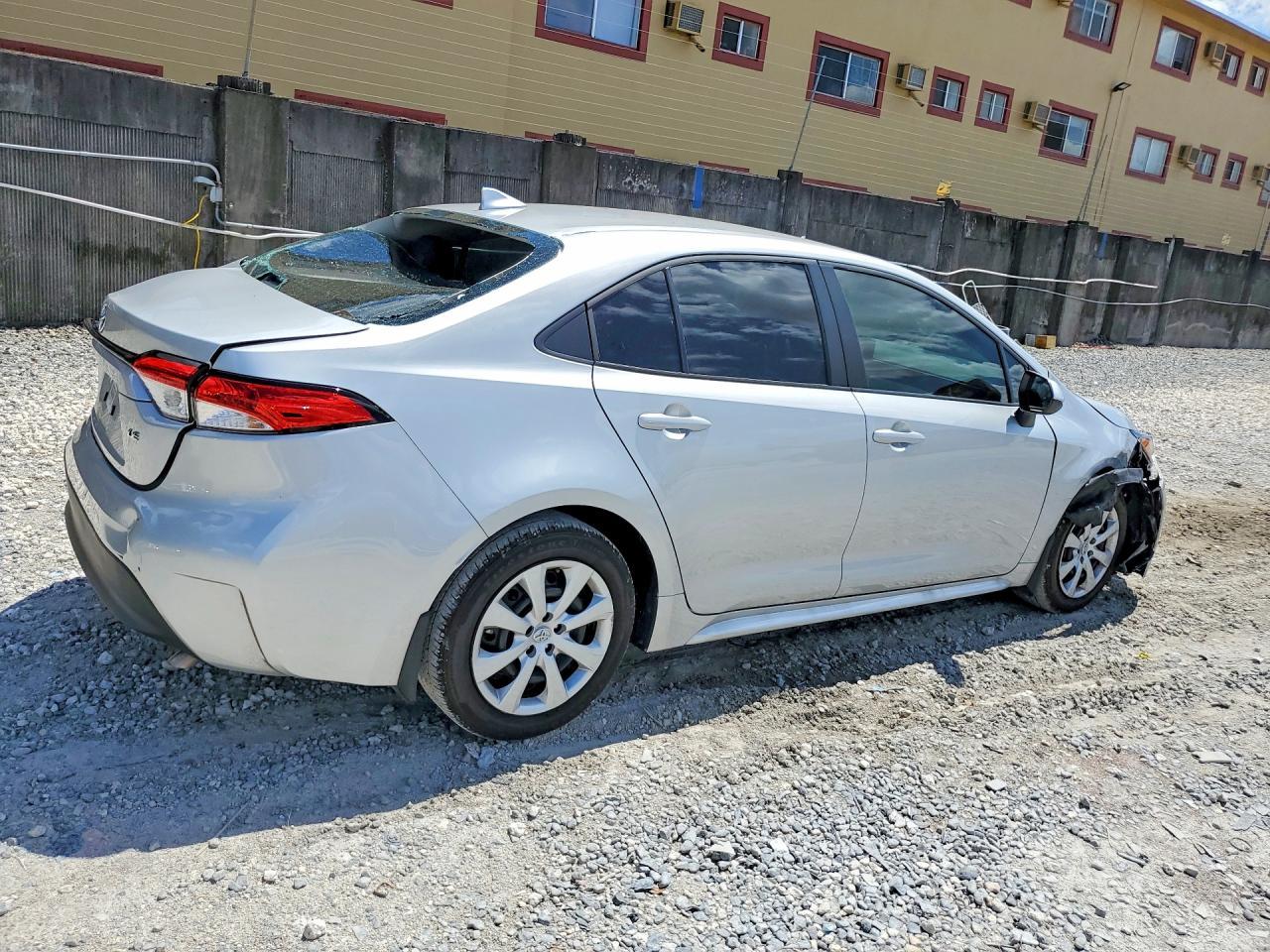 2025 Toyota Corolla Le - Image 3