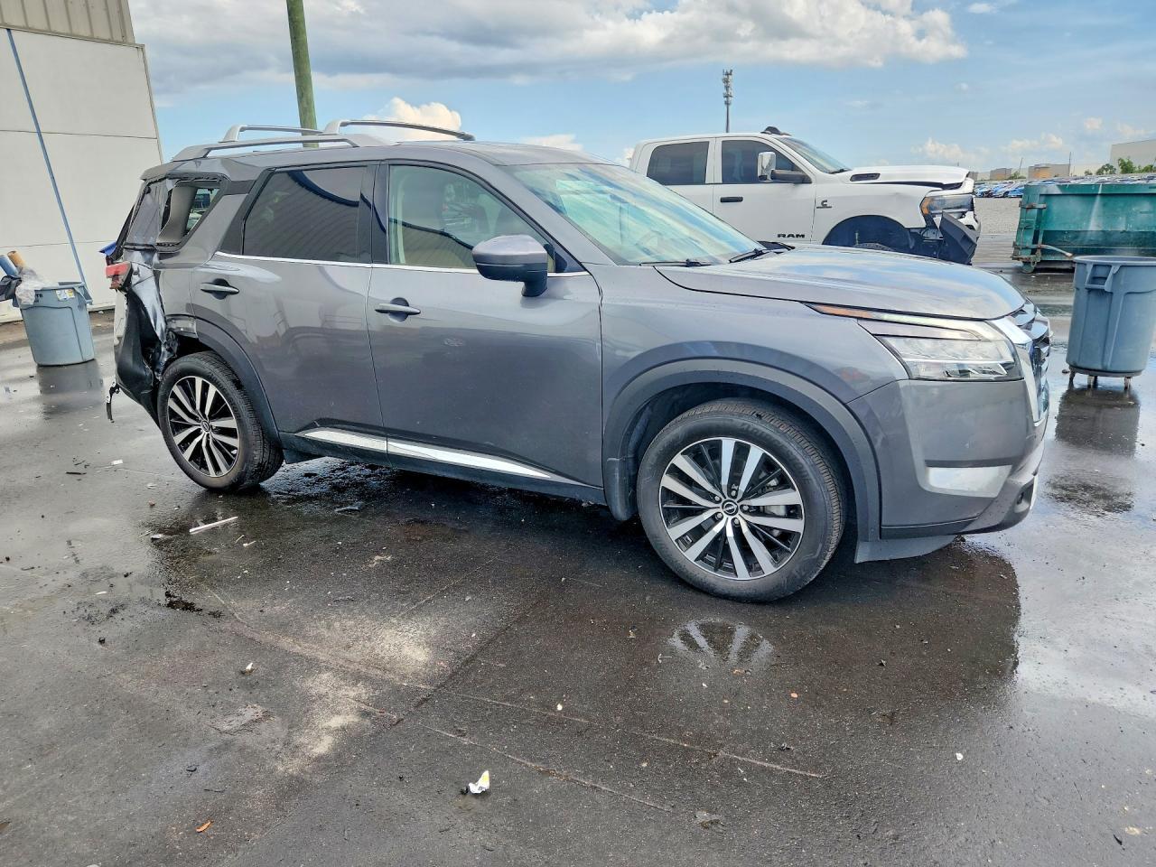 2024 Nissan Pathfinder Platinum - Фото 4