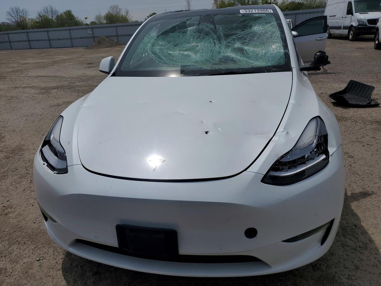 2023 Tesla Model Y - Image 5