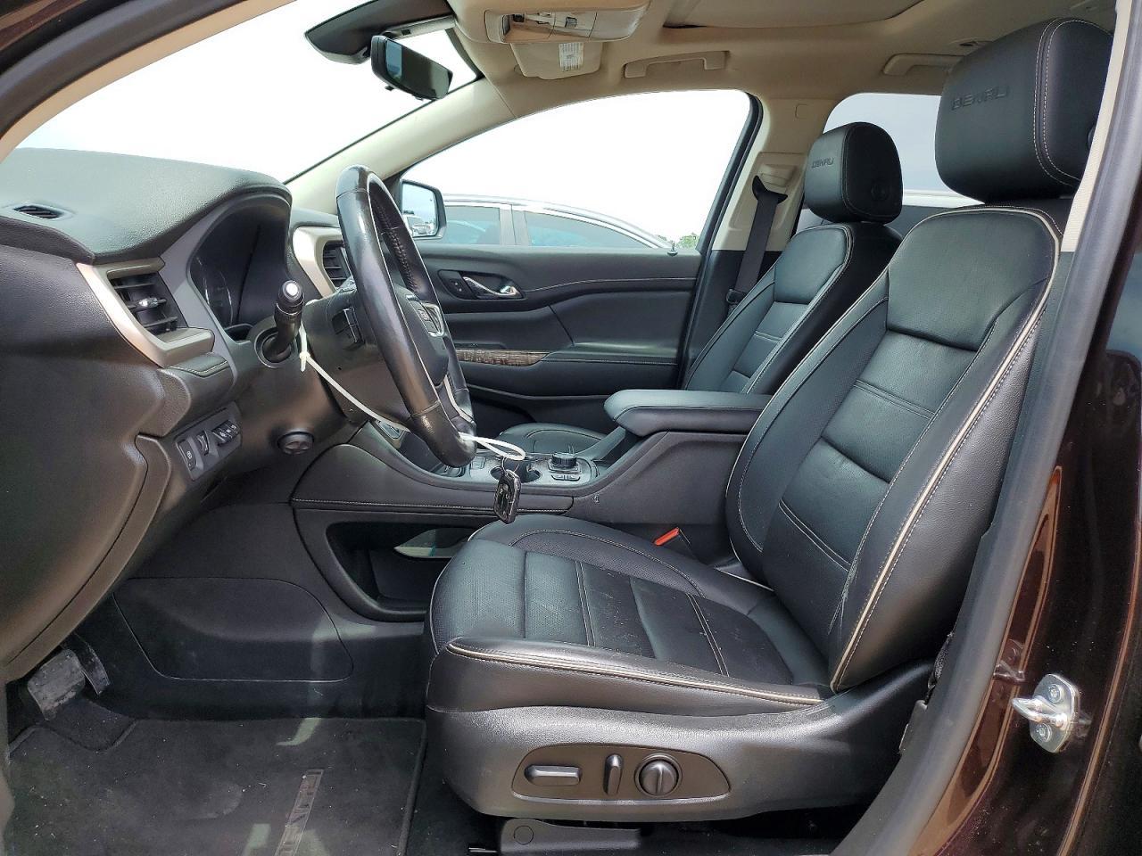 2020 GMC Acadia Denali - Фото 7