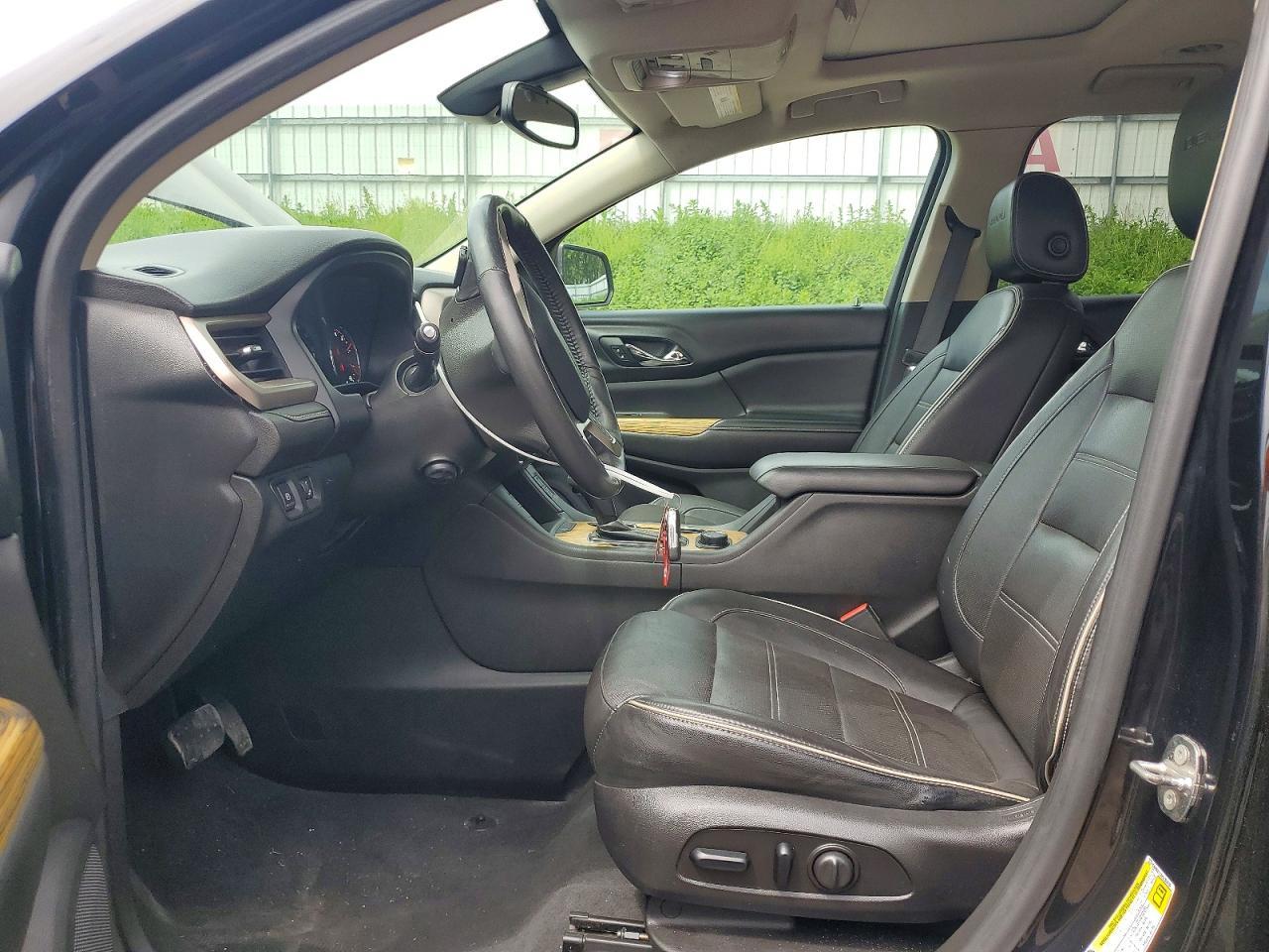 2017 GMC Acadia Denali - Image 7