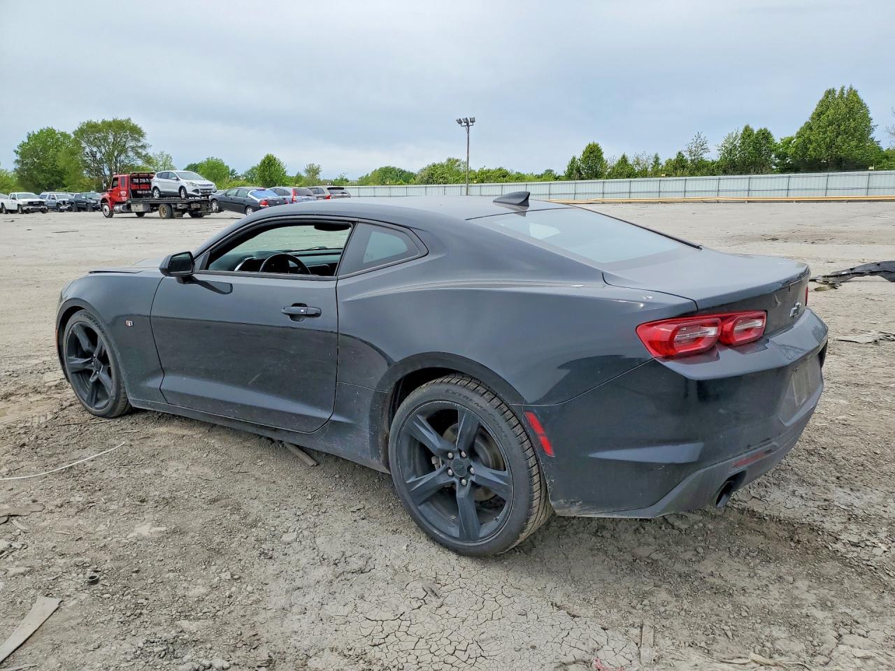 2021 Chevrolet Camaro Ls - Фото 2