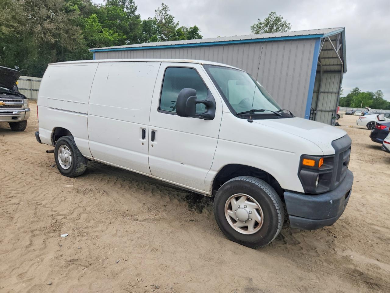 2014 Ford Econoline E250 Van - Image 4