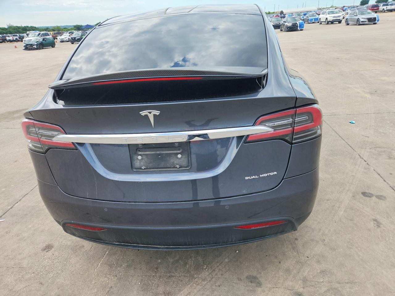 2021 Tesla Model X - Фото 6