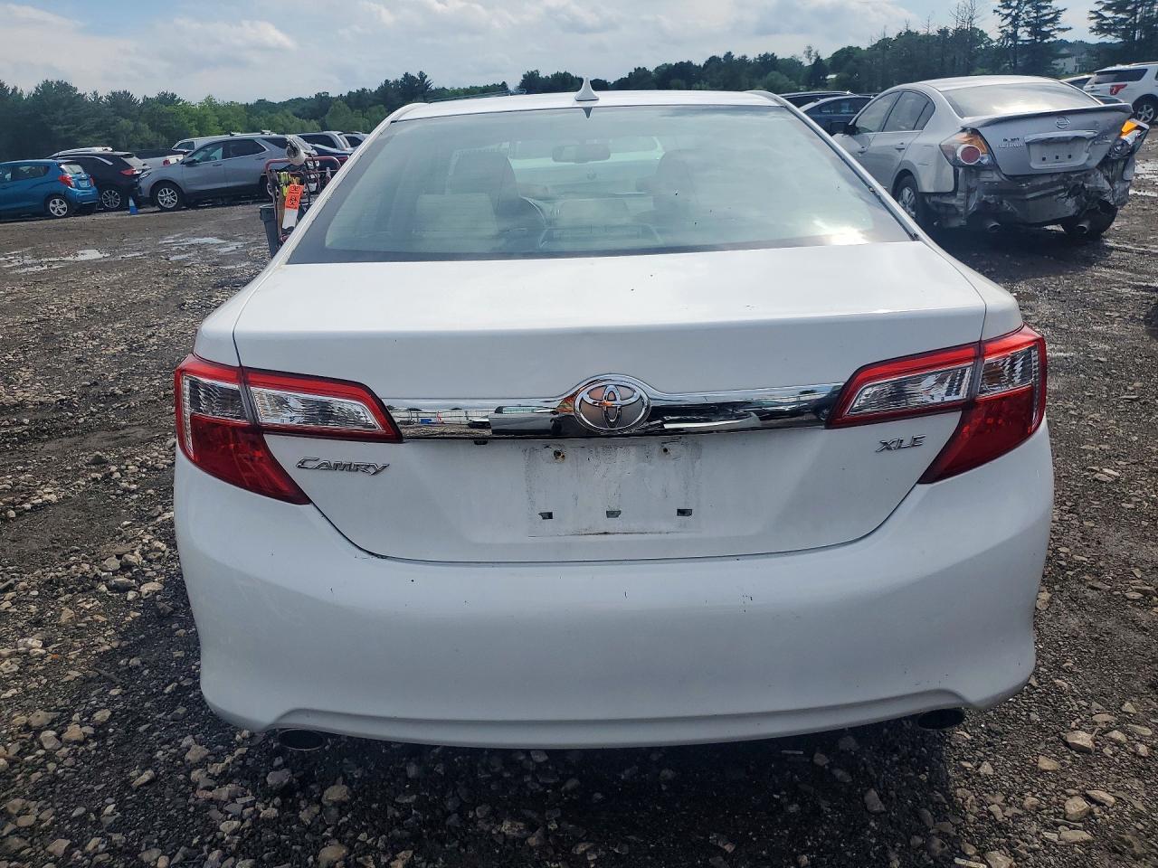 2014 Toyota Camry Xle V6 - Фото 6