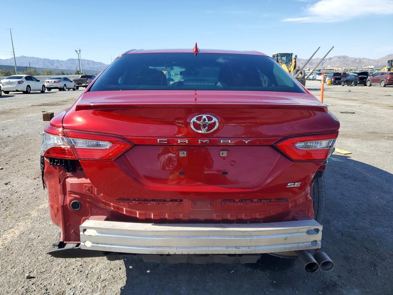 2019 Toyota Camry Se - Image 6