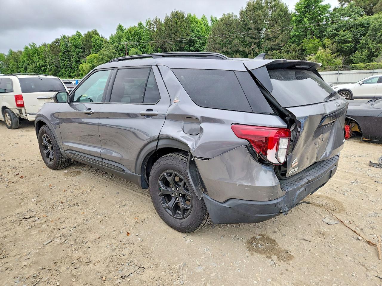 2022 Ford Explorer Timberline - Image 2