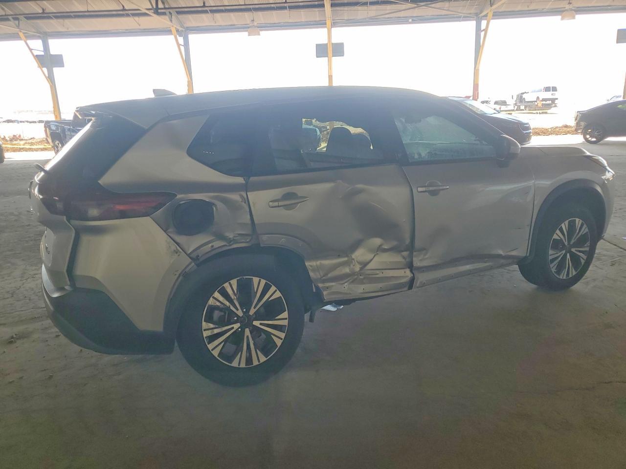 2023 Nissan Rogue Sv - Фото 3