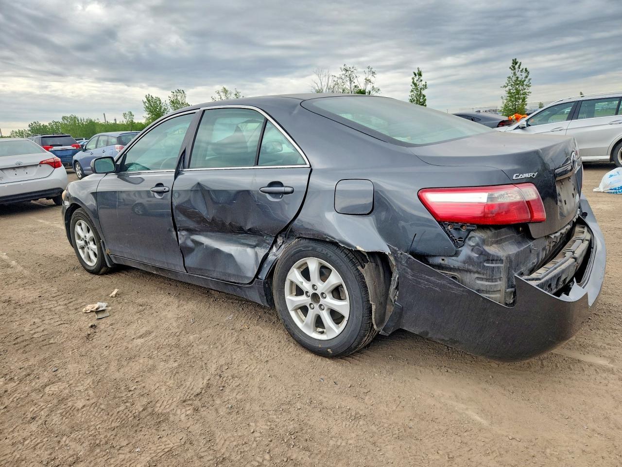 2007 Toyota Camry Le V6 - Фото 2