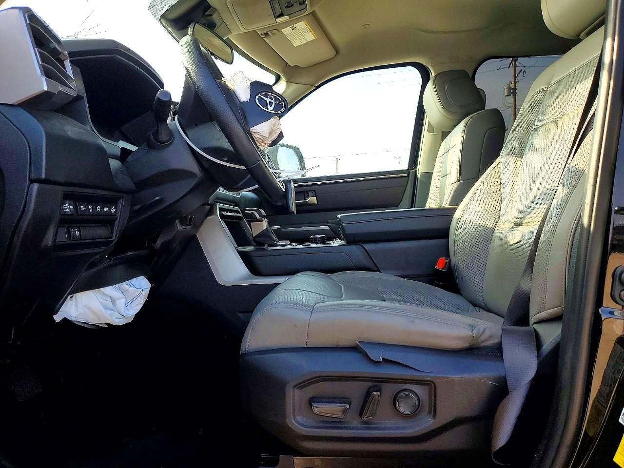 2024 Toyota Tundra Sr5 - Image 7