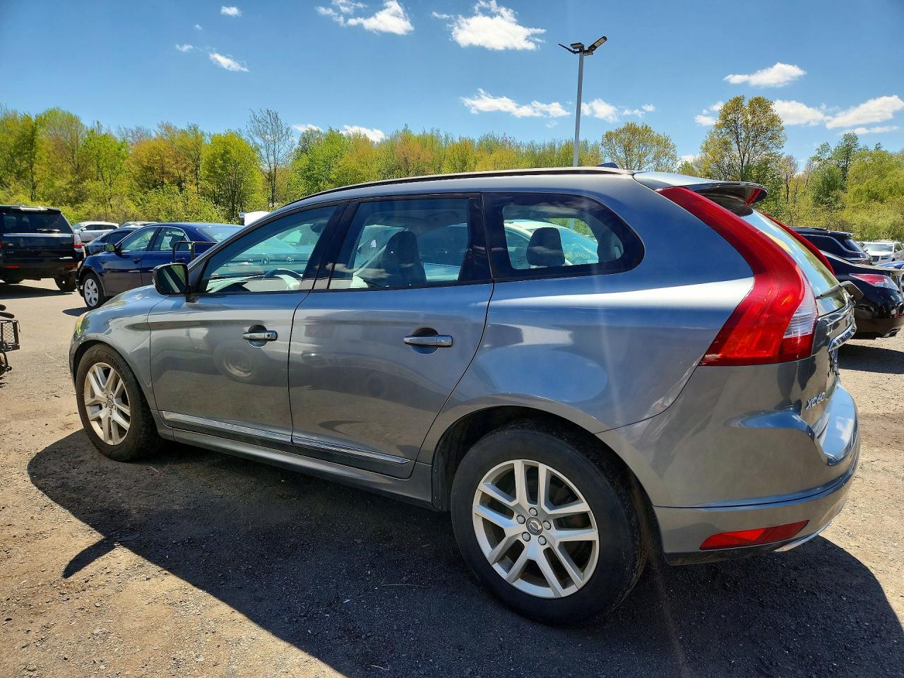 2017 Volvo Xc60 - Фото 2