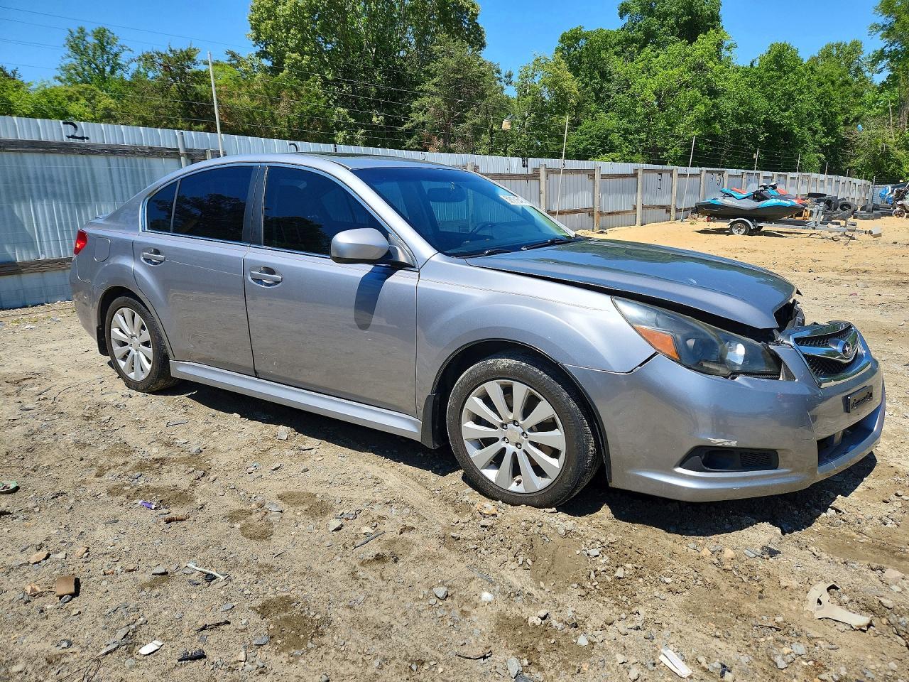2010 Subaru Legacy 3.6R Limited - Image 4