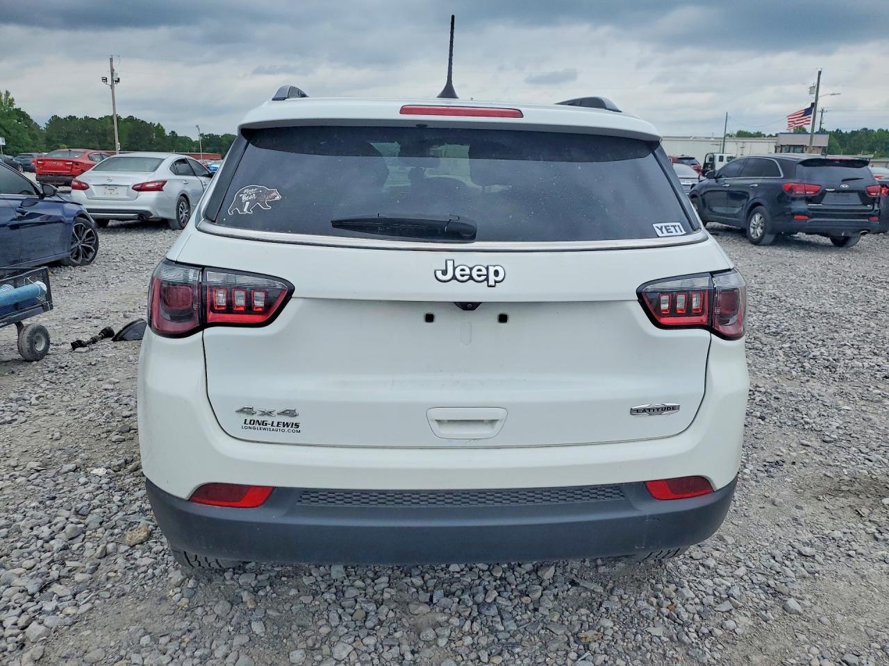 2024 Jeep Compass Latitude - Image 6