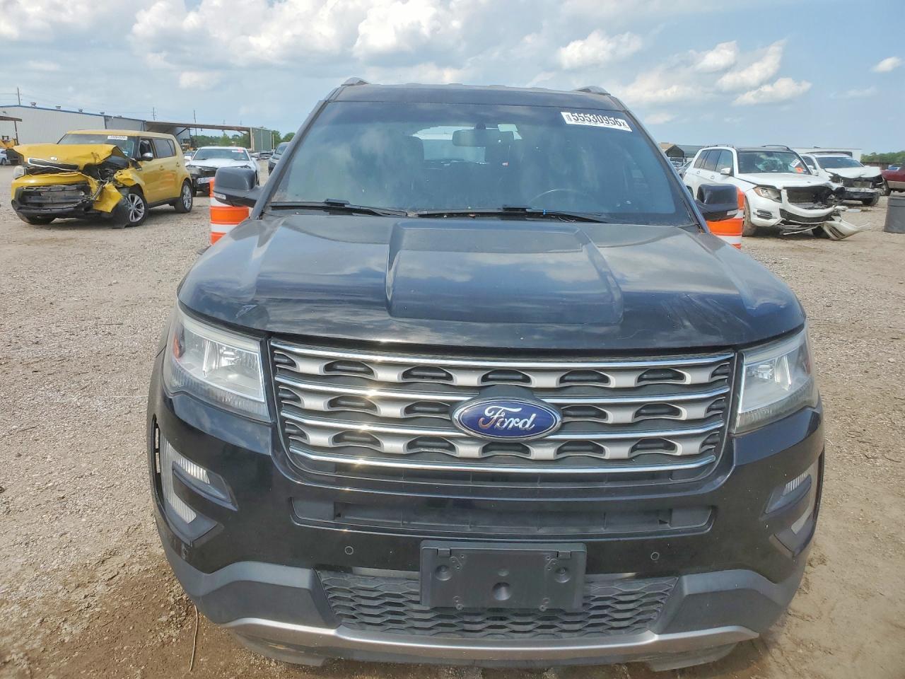 2017 Ford Explorer Xlt - Image 5