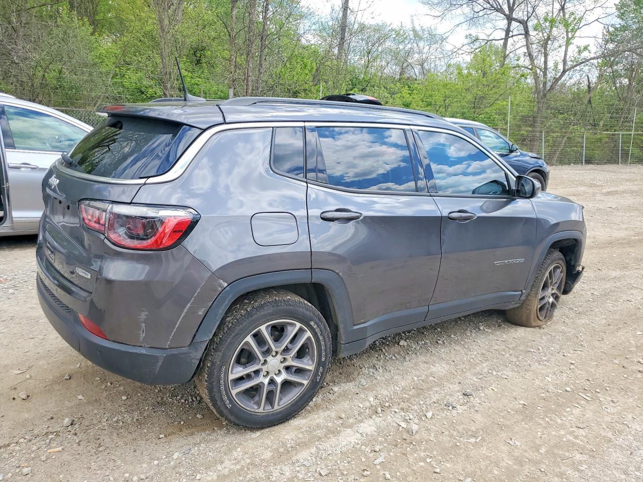 2020 Jeep Compass Latitude - Фото 3