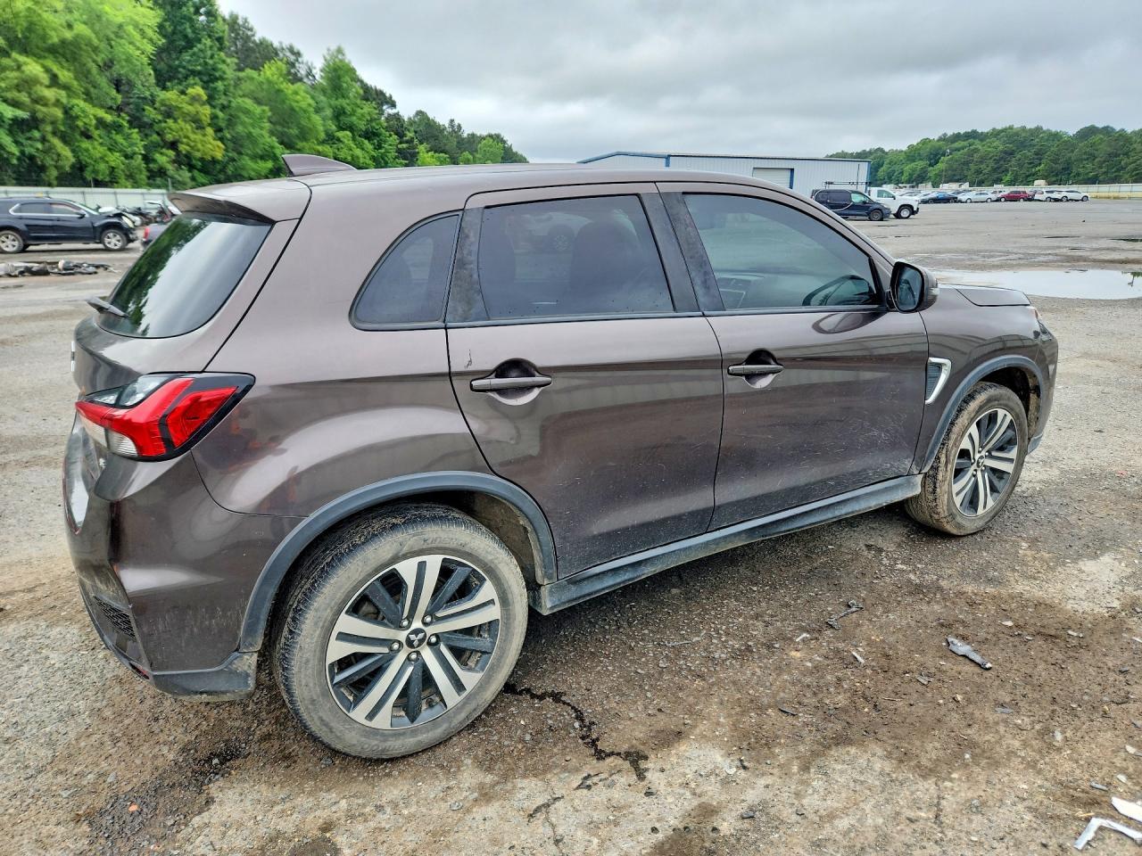2021 Mitsubishi Outlander Sport Se - Фото 3