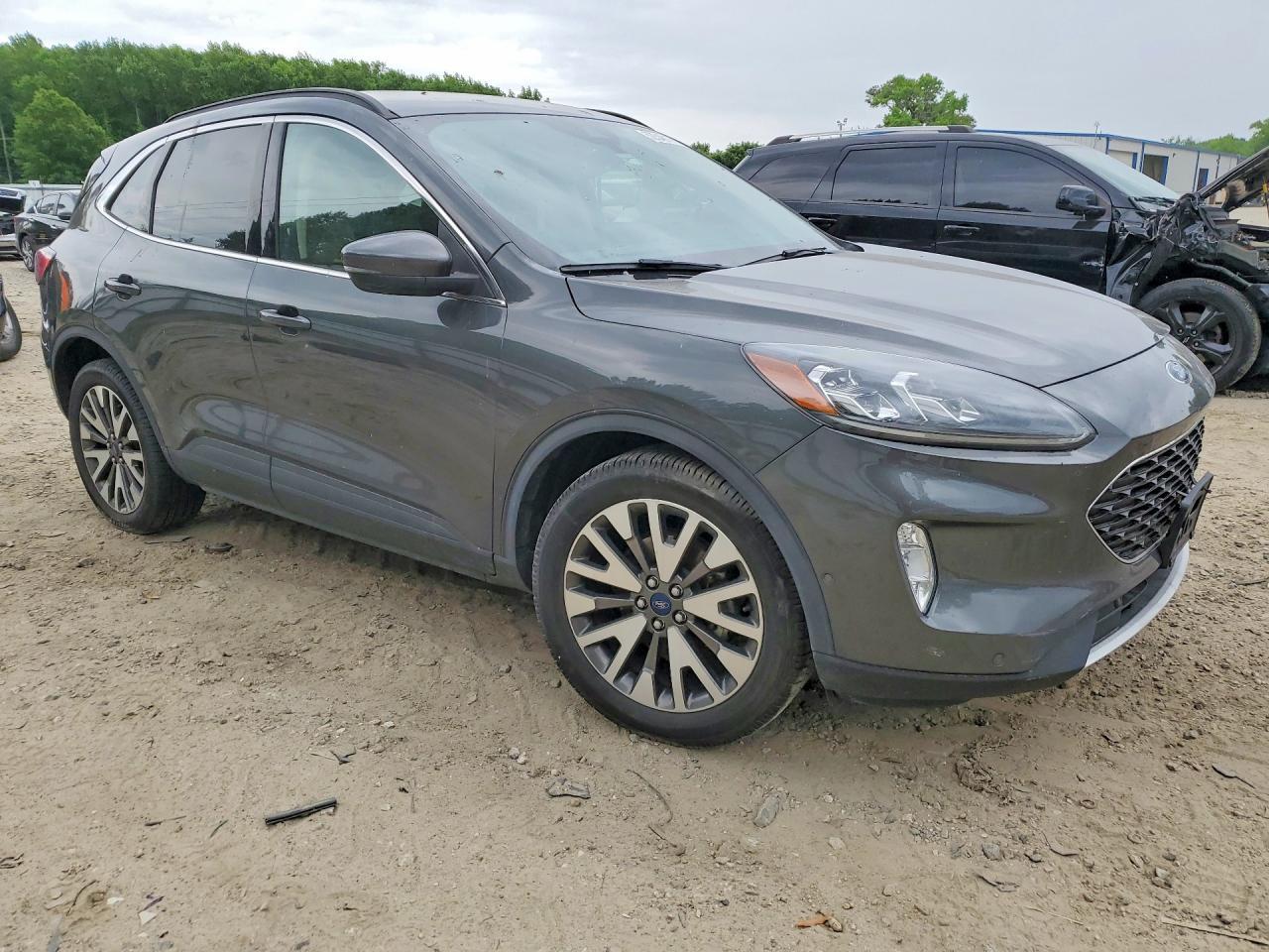 2020 Ford Escape Titanium - Фото 4