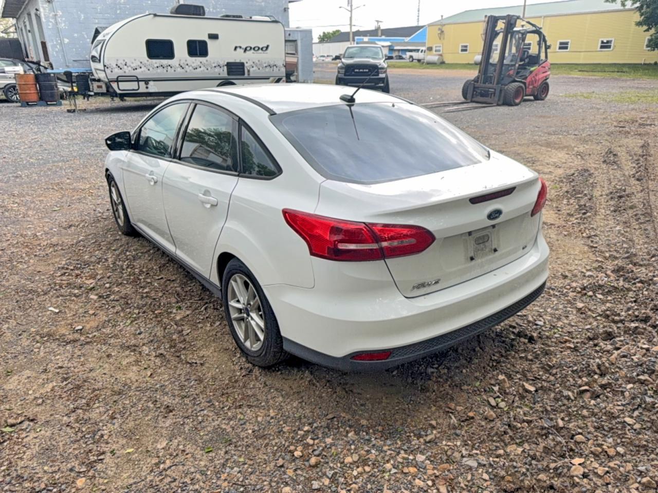 2016 Ford Focus Se - Фото 3