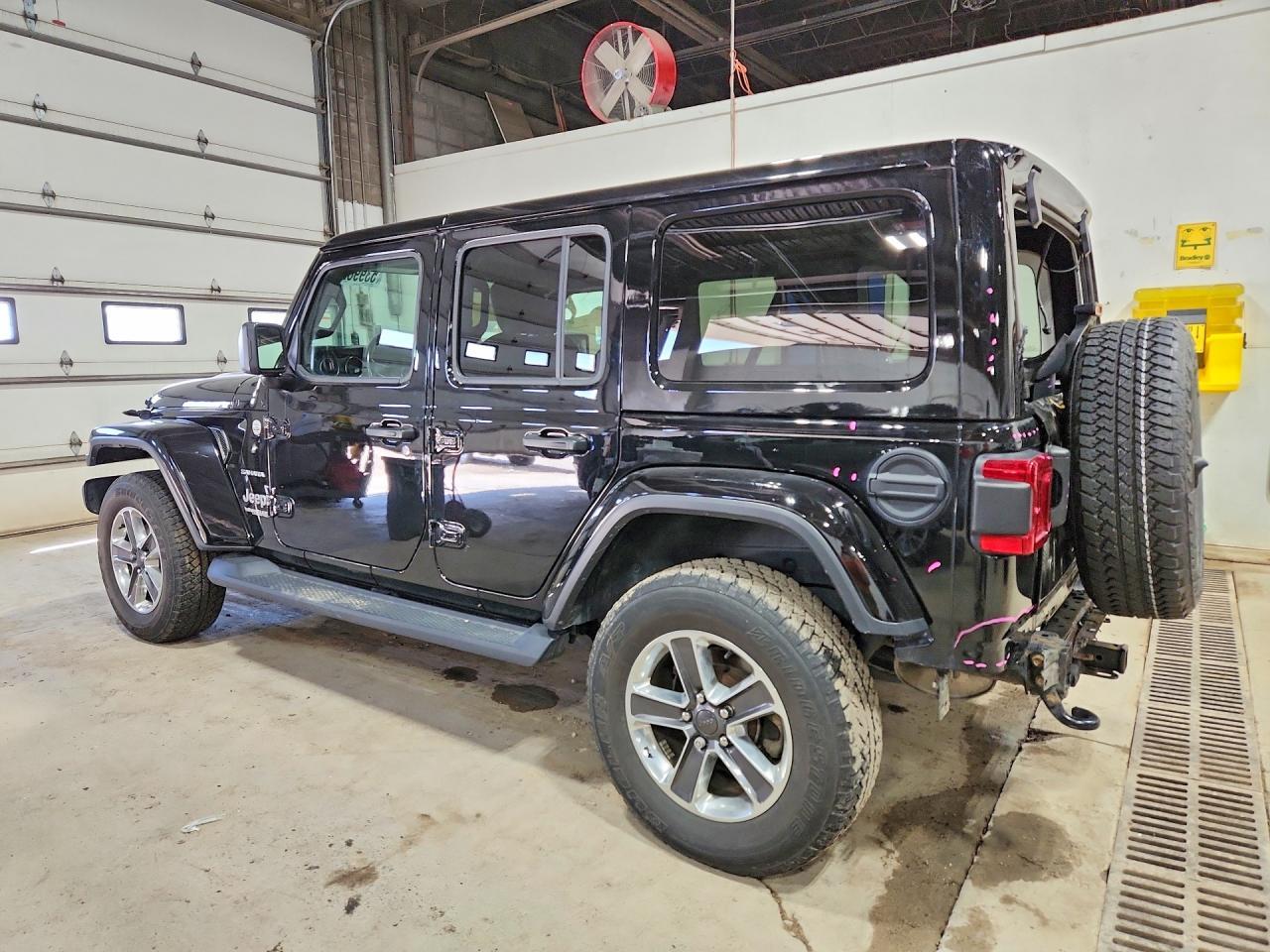 2020 Jeep Wrangler Unlimited Sahara - Image 2