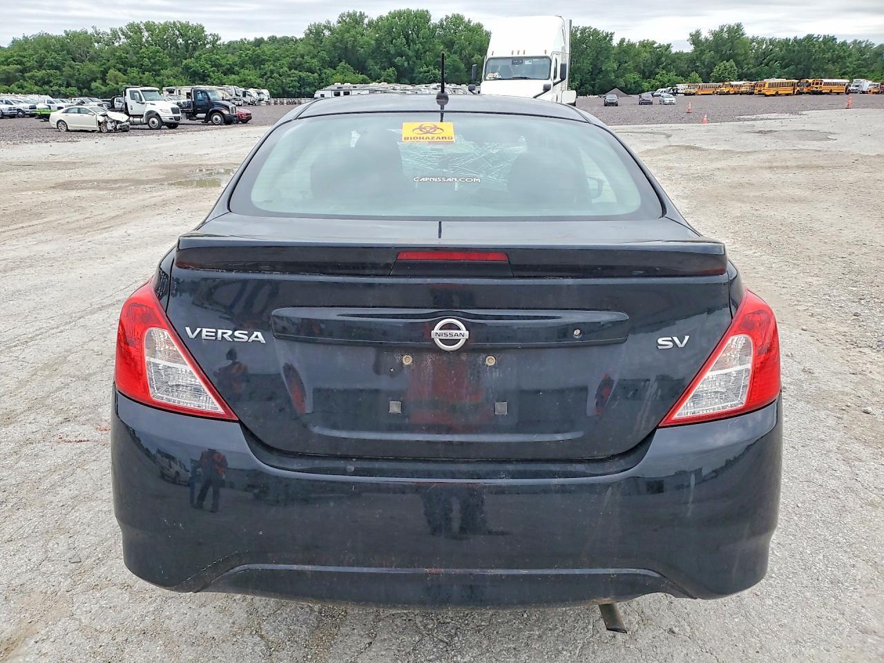 2018 Nissan Versa Sv - Фото 6