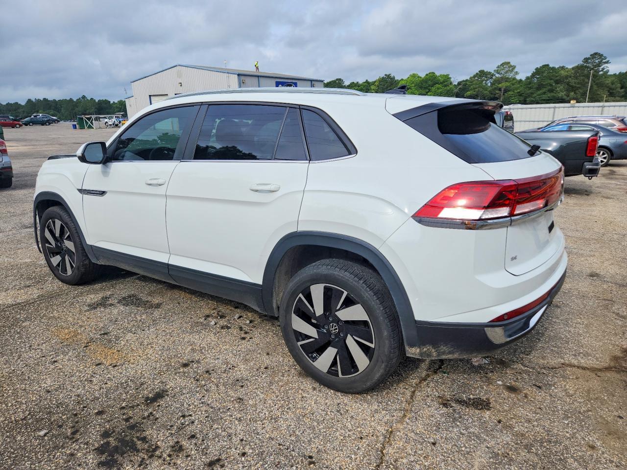 2024 Volkswagen Atlas Cross Sport Se - Фото 2