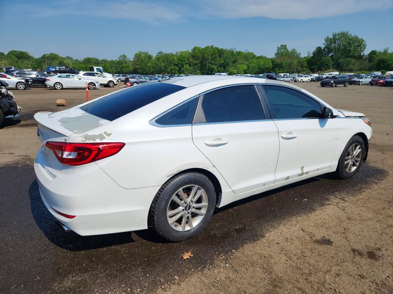 2017 Hyundai Sonata Se - Image 3