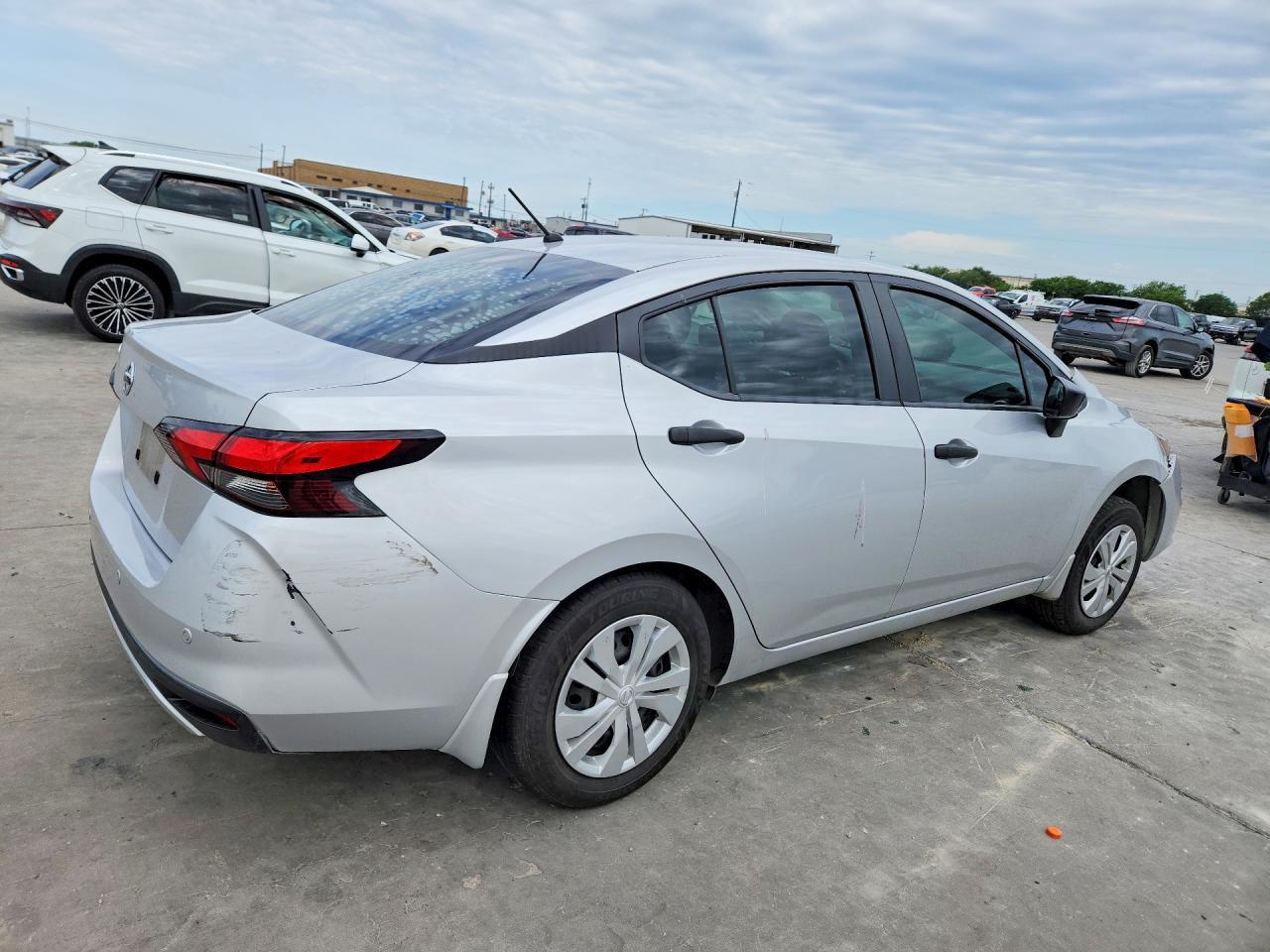 2020 Nissan Versa S - Image 3