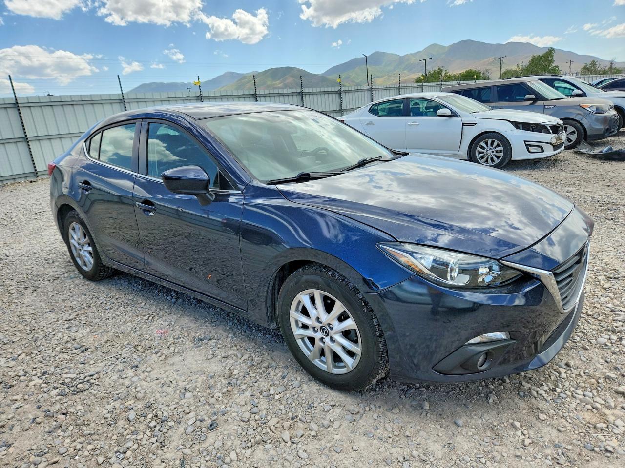2015 Mazda 3 Grand Touring - Image 4