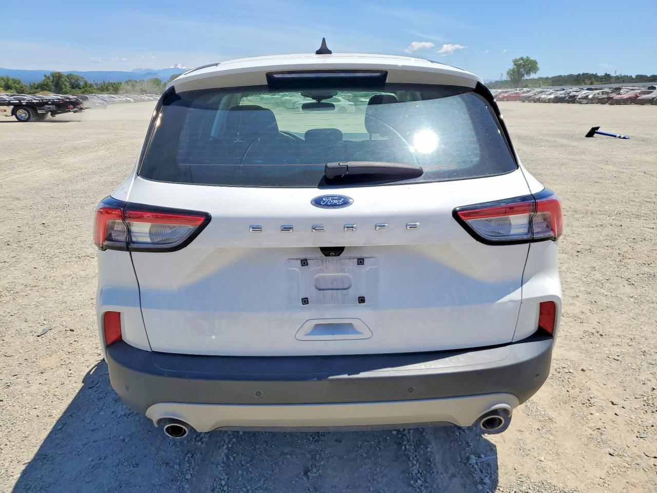 2022 Ford Escape S - Image 6