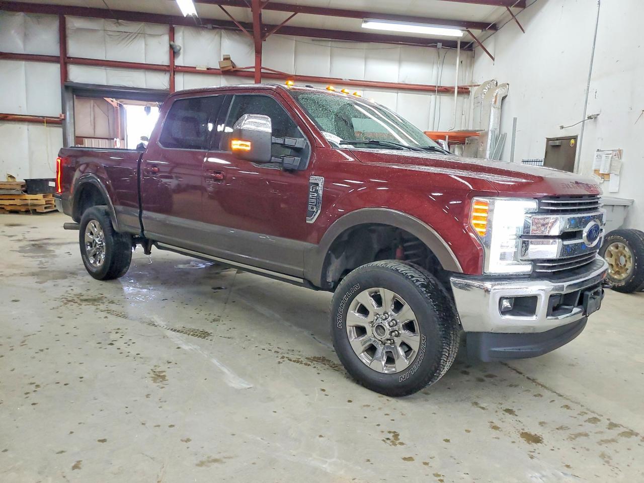 2017 Ford F250 Super Duty - Фото 4