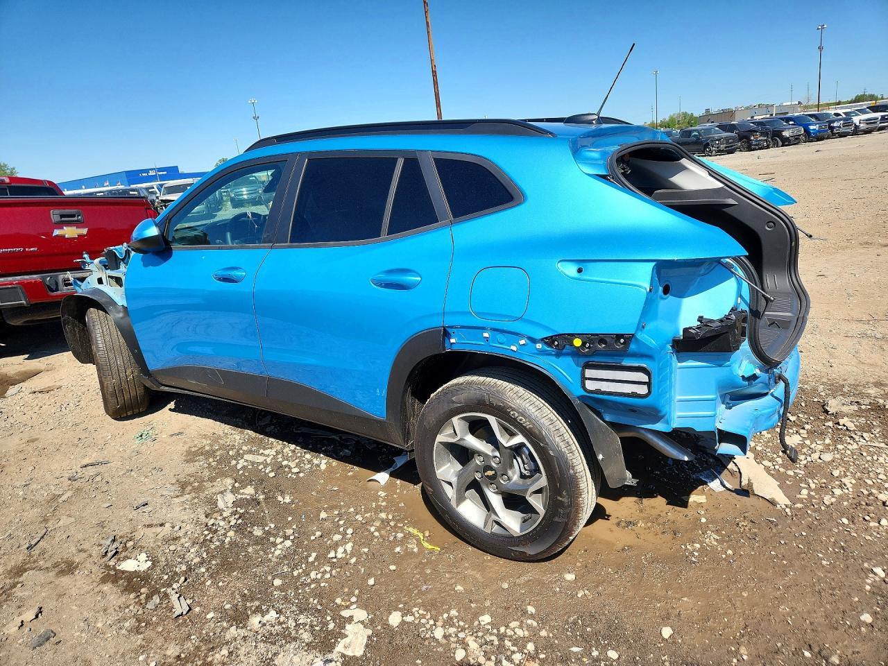 2025 Chevrolet Trax 1Lt - Image 2