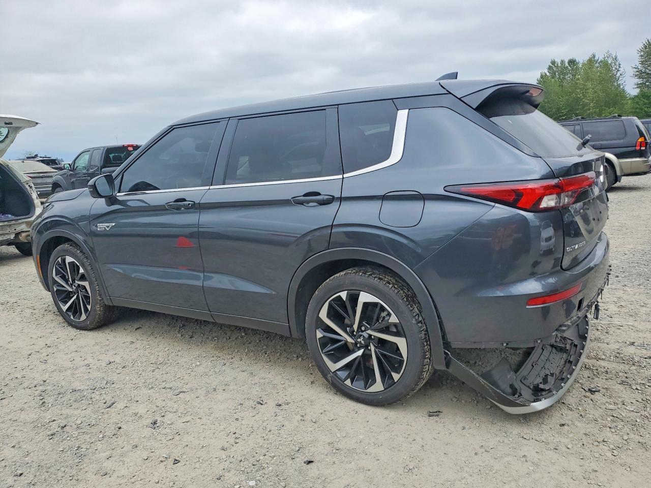 2025 Mitsubishi Outlander Se - Фото 2