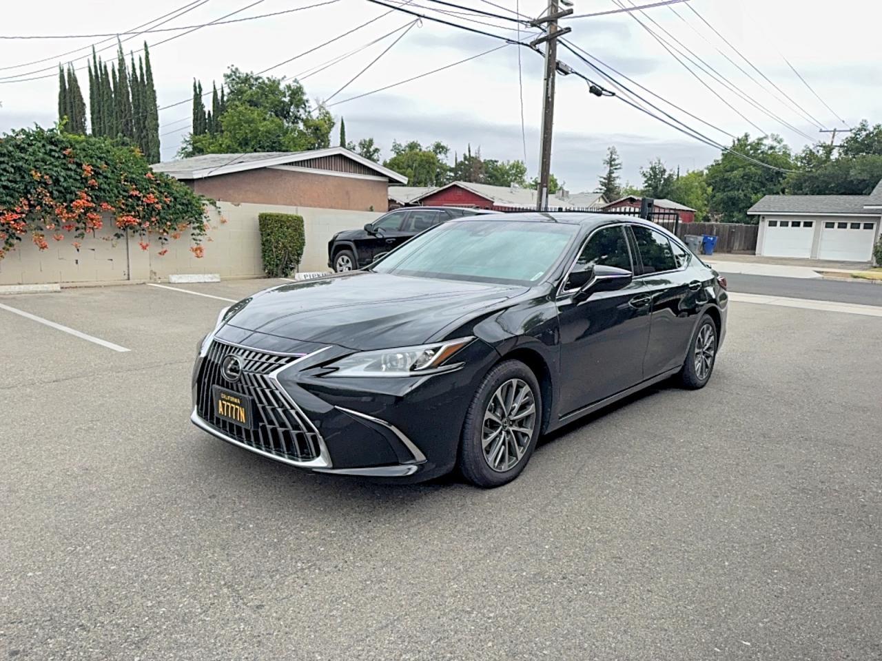 2023 Lexus Es 300H Base - Фото 2