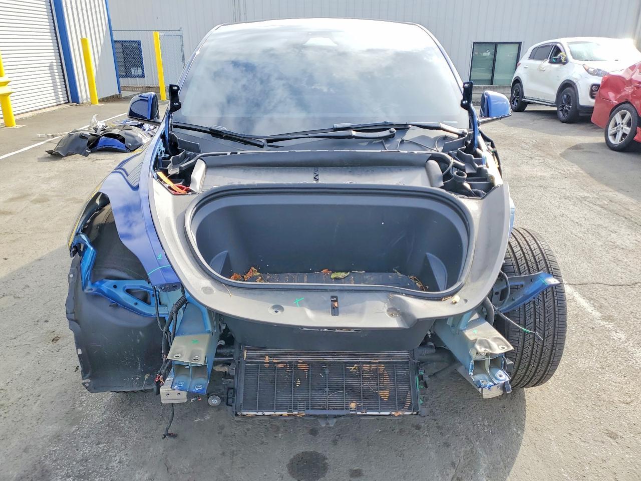 2024 Tesla Model Y - Фото 5