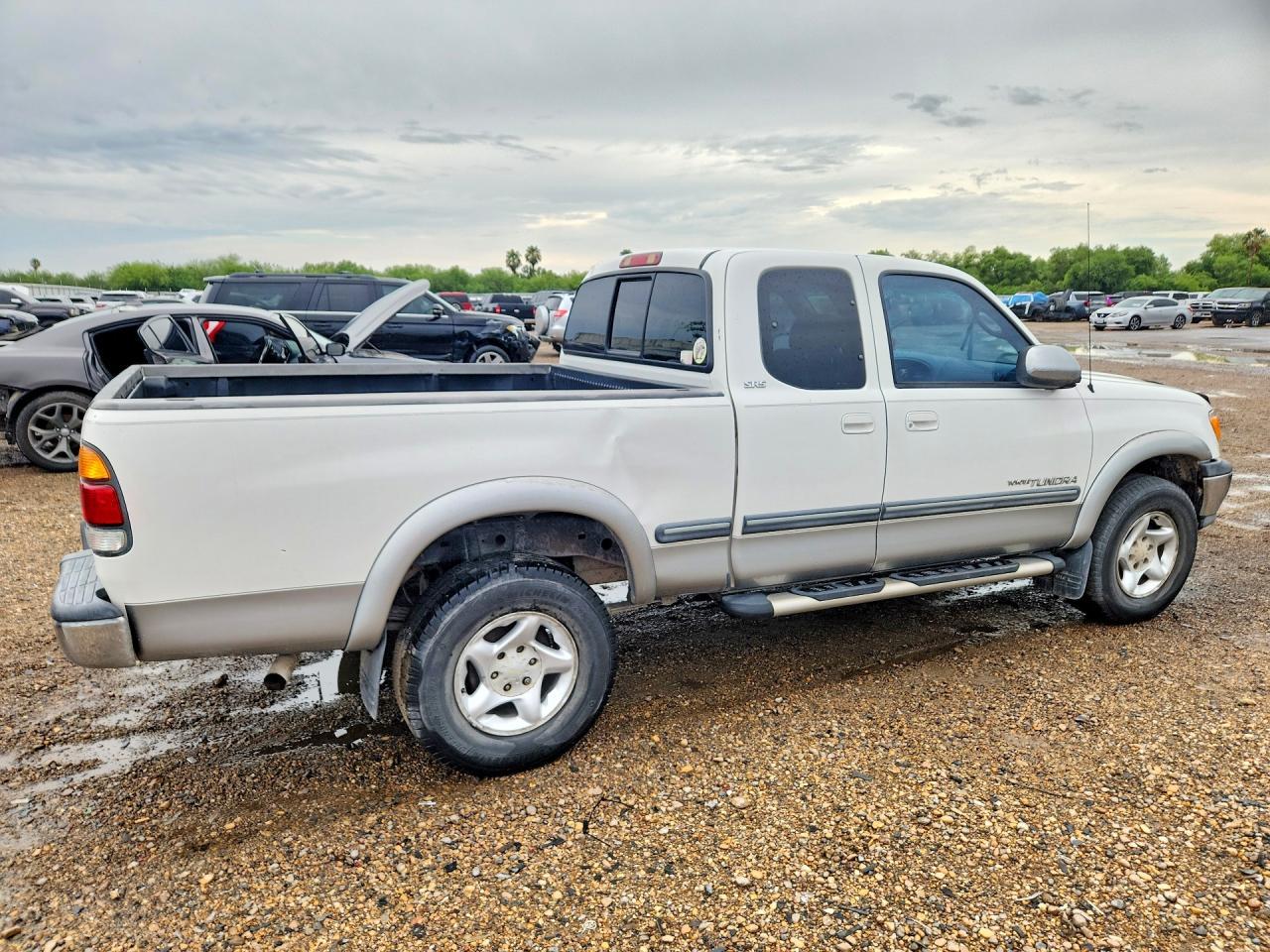 2002 Toyota Tundra - Image 3
