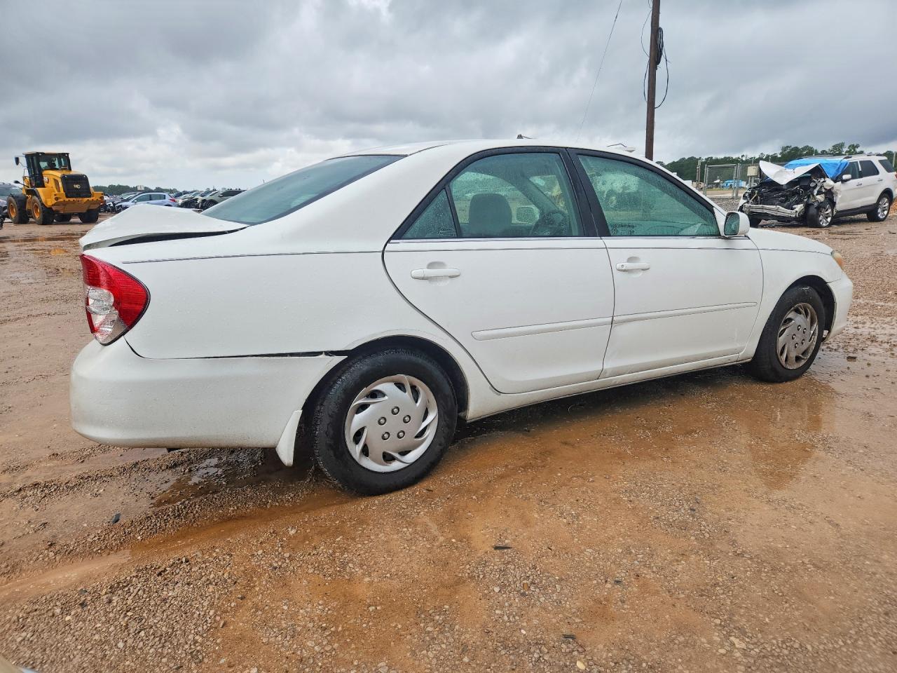 2002 Toyota Camry Le - Фото 3