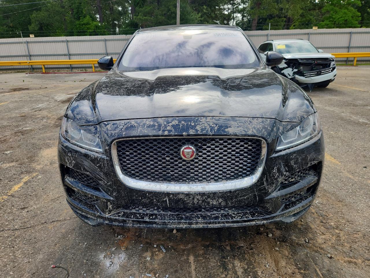 2018 Jaguar F-Pace Premium - Image 5