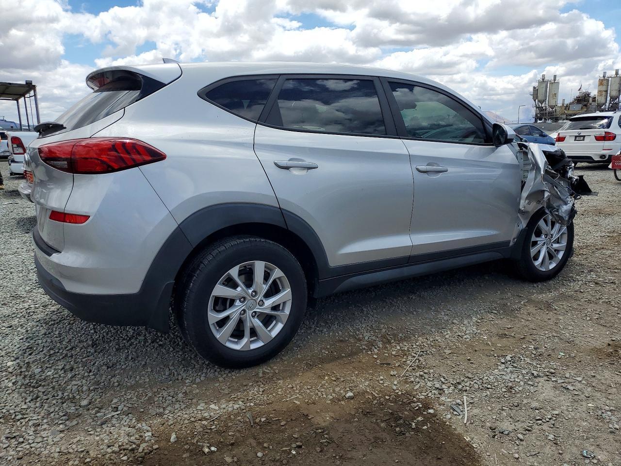 2021 Hyundai Tucson Se - Фото 3