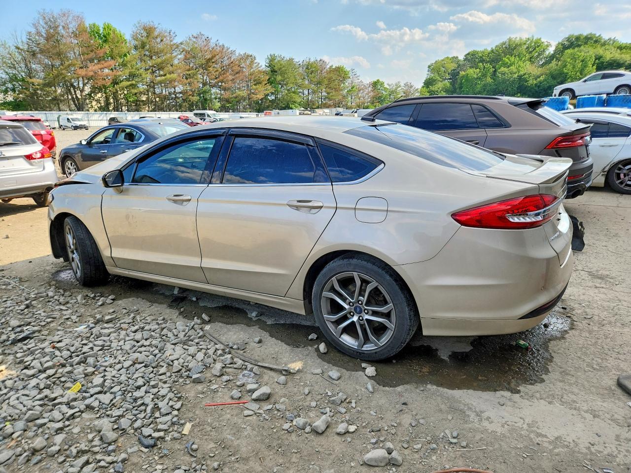 2017 Ford Fusion Se - Image 2