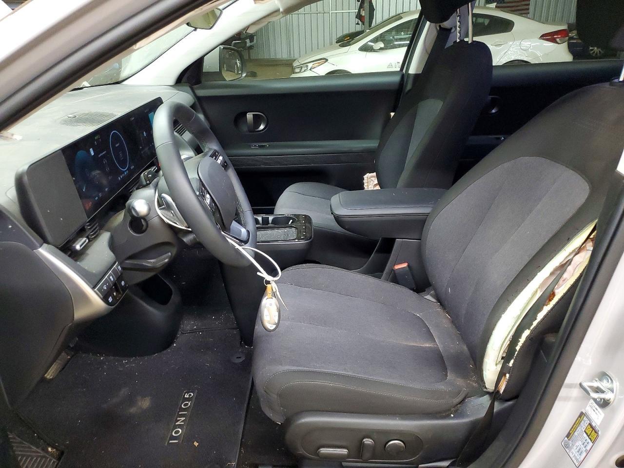 2025 Hyundai Ioniq 5 Se - Image 7