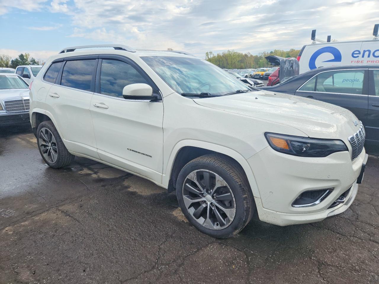 2019 Jeep Cherokee Overland - Фото 4