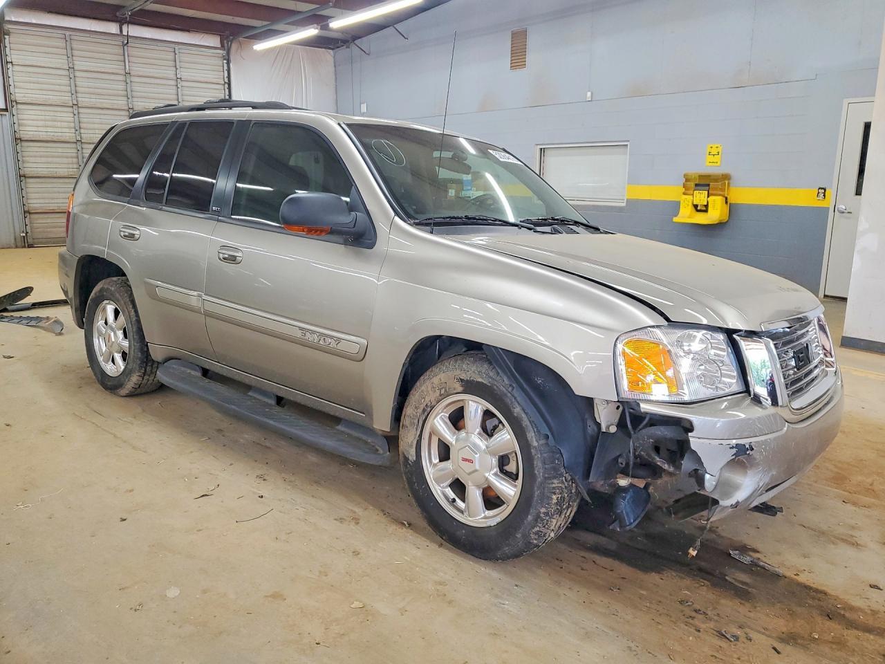 2003 GMC Envoy - Image 4