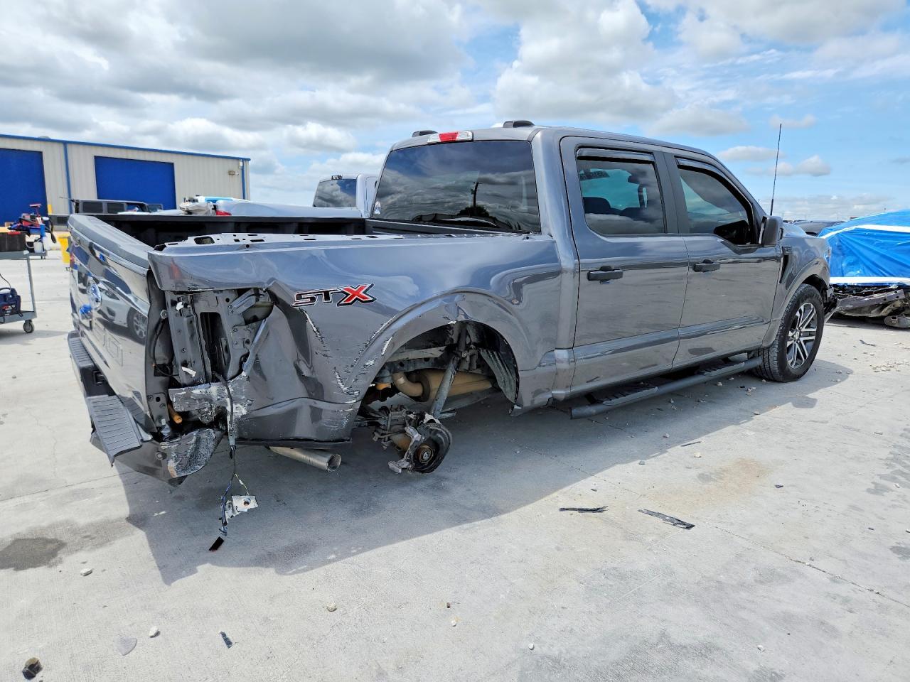 2023 Ford F150 Supercrew - Фото 3