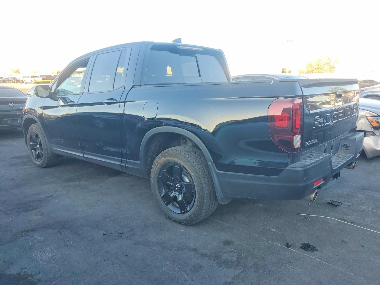 2025 Honda Ridgeline Black Edition - Image 2