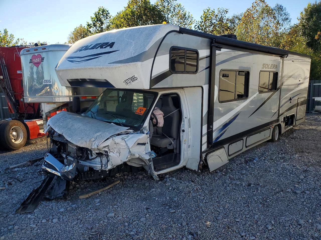 2023 Ford Econoline E450 Super Duty Cutaway Van - Фото 2