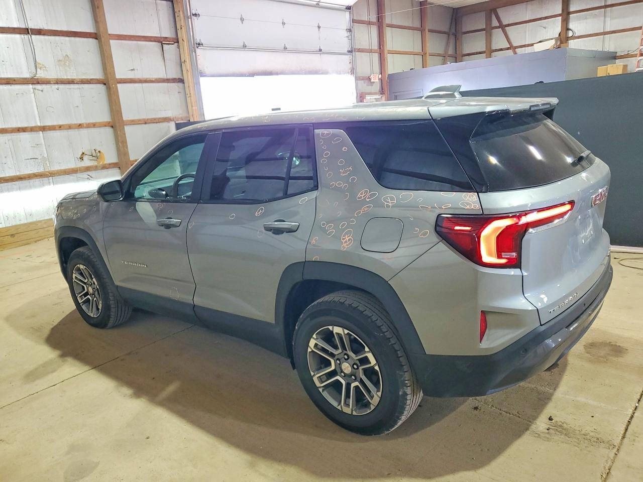 2026 GMC Terrain Elevation - Фото 2