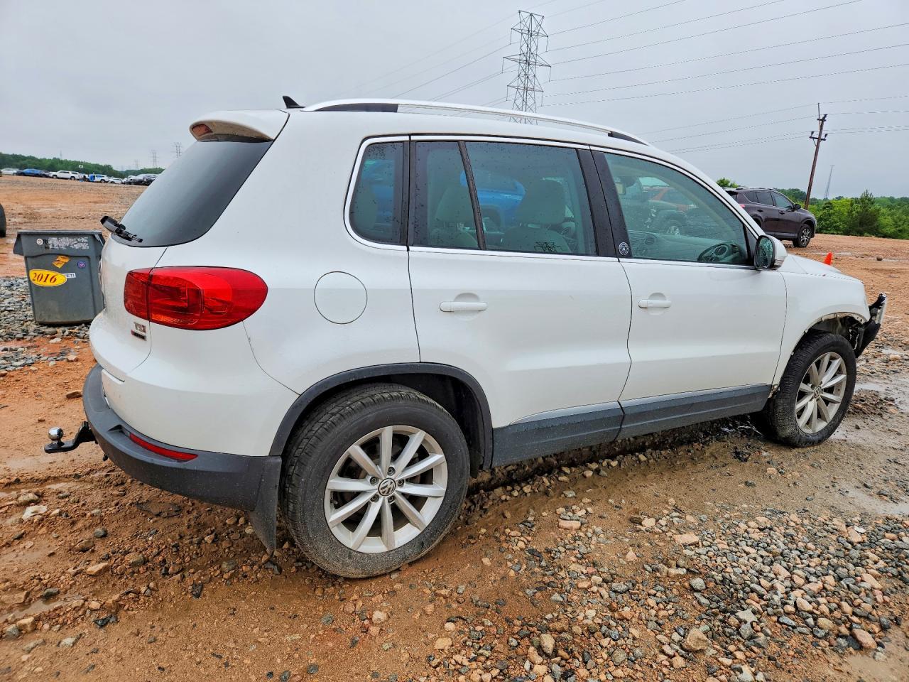 2017 Volkswagen Tiguan Wolfsburg - Фото 3