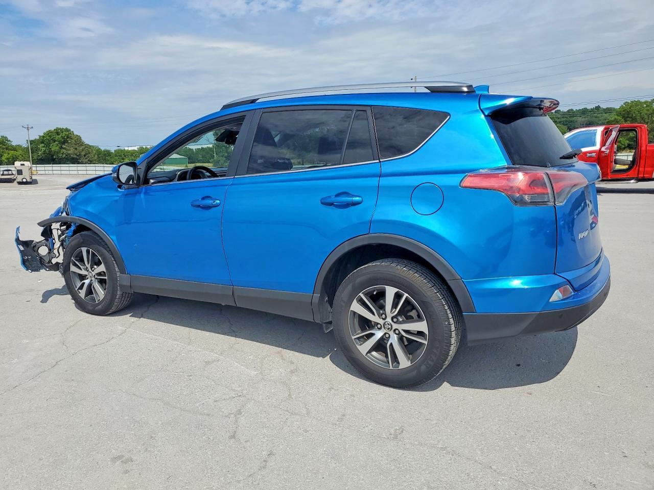2018 Toyota Rav4 Xle - Фото 2