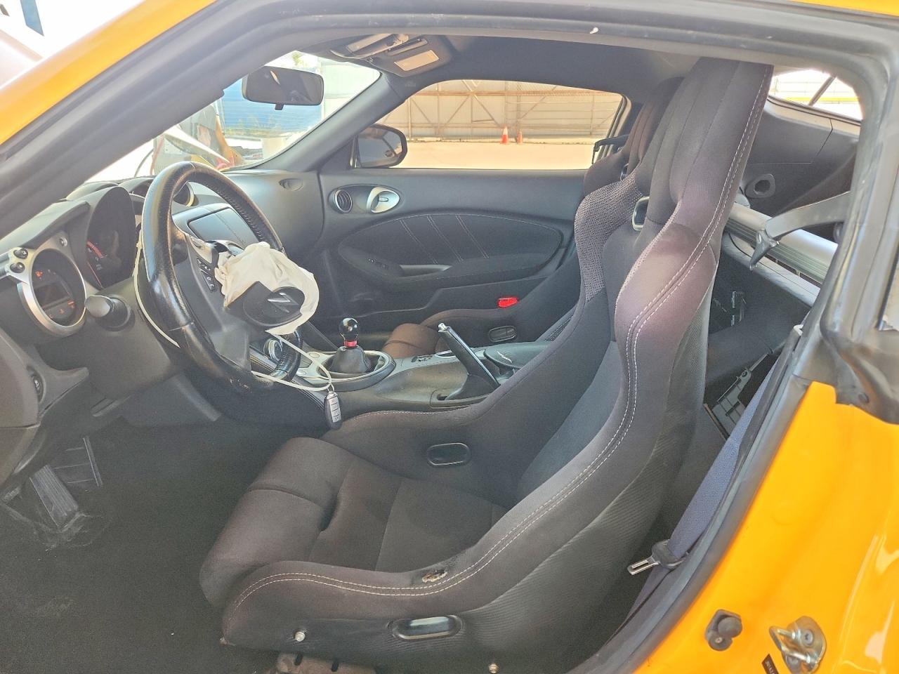 2018 Nissan 370Z Base - Фото 7